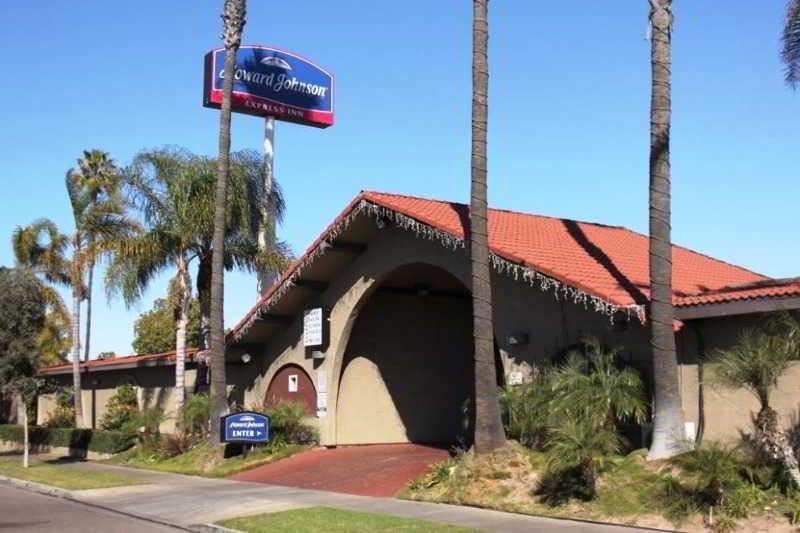 Howard Johnson By Wyndham National City/San Diego South Extérieur photo