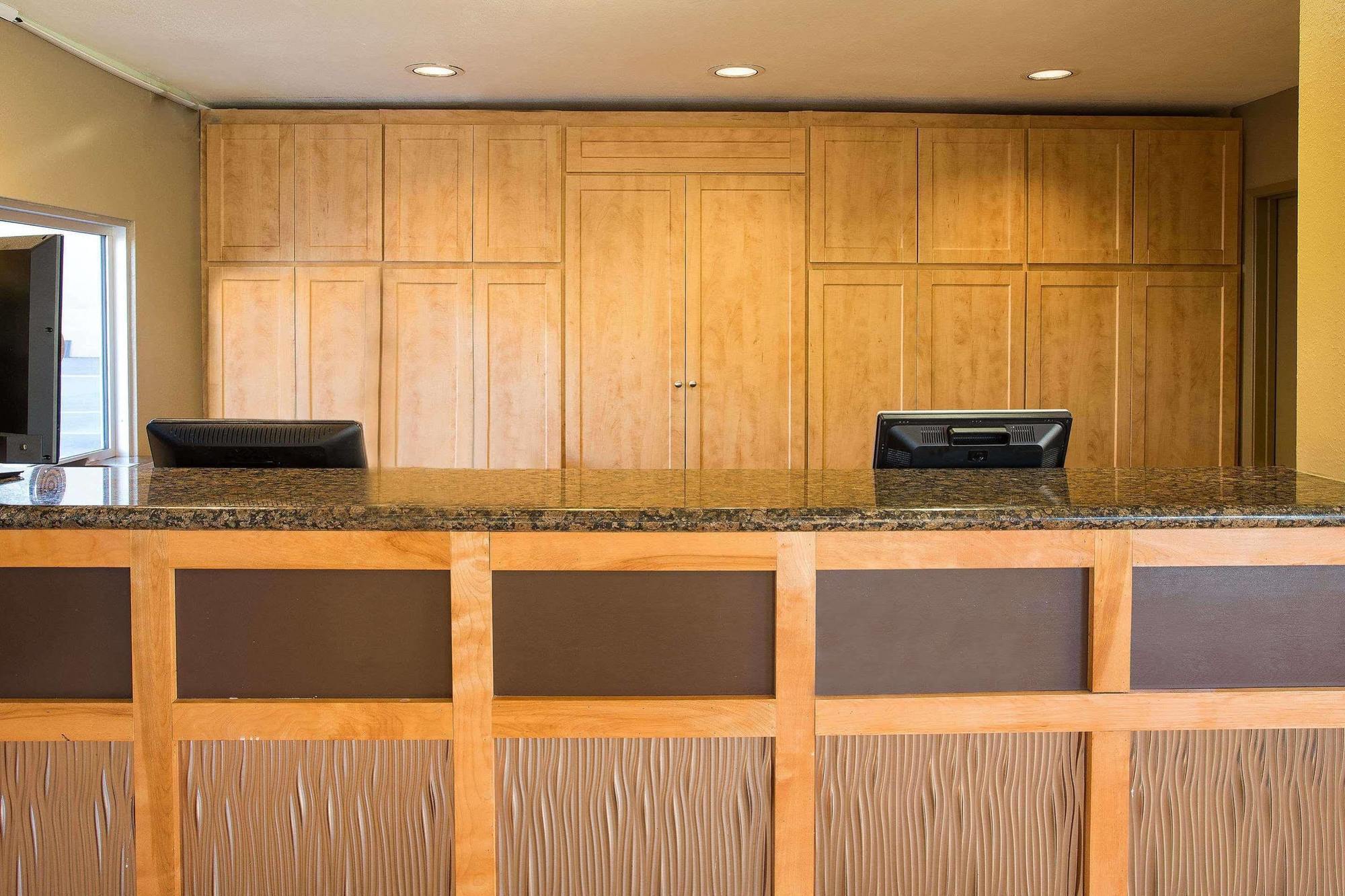 Howard Johnson By Wyndham National City/San Diego South Extérieur photo