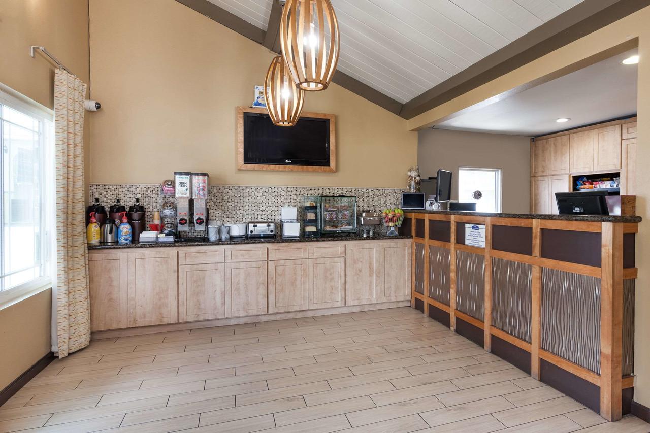 Howard Johnson By Wyndham National City/San Diego South Extérieur photo